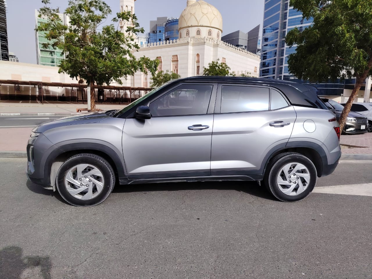 灰色的 现代 Creta 5 座 2023